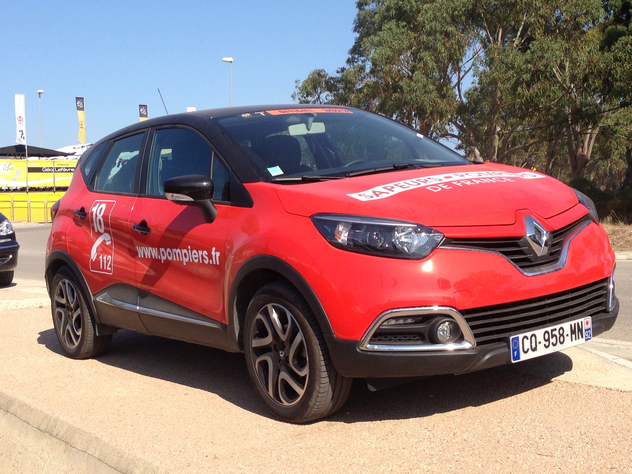 20 RENAULT Captur c.JPG