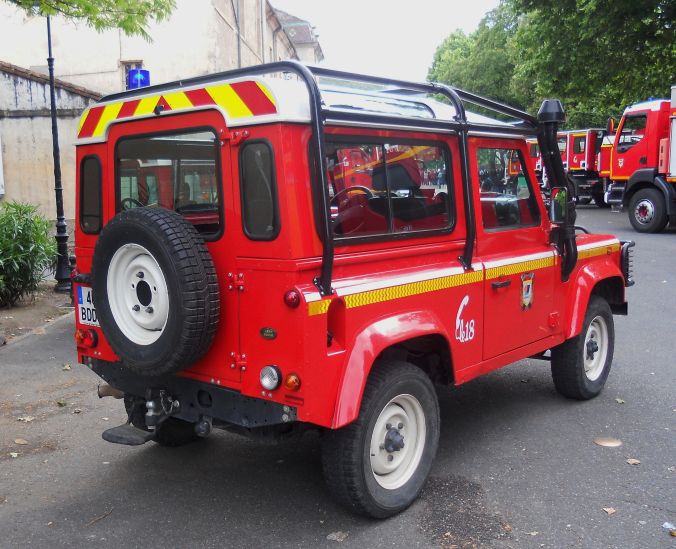 BDD 460 Land Rover Defender 90 VLTT (6).jpg