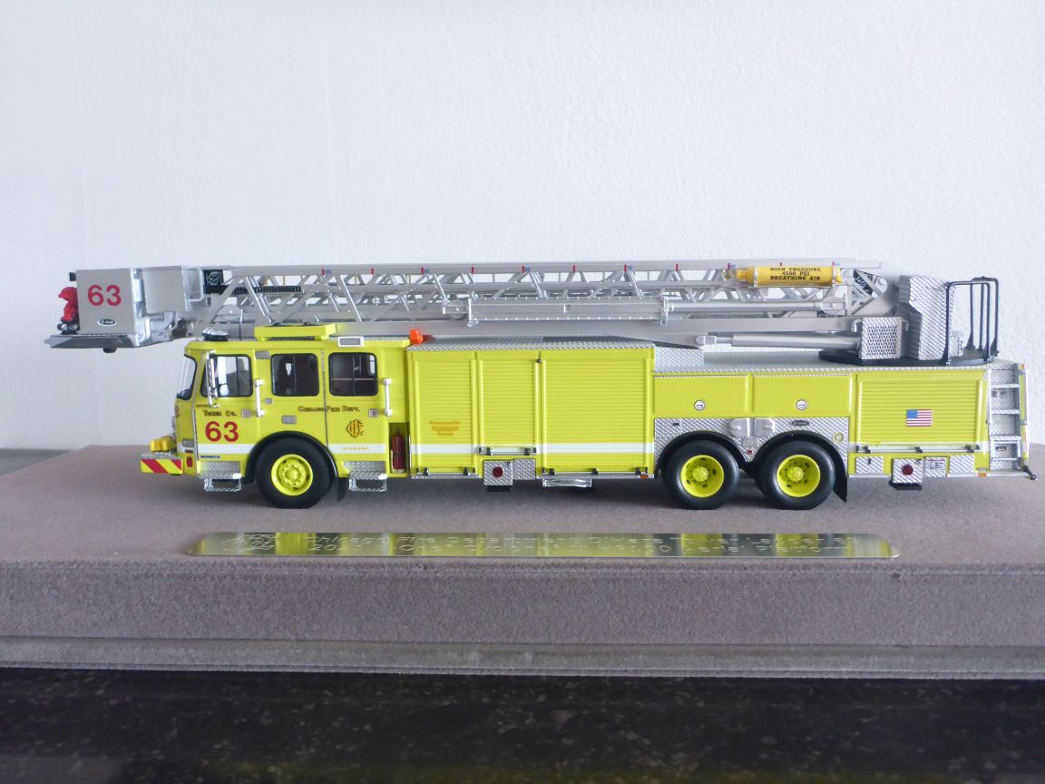E One Cyclone CFD TL63 O'Hare.JPG