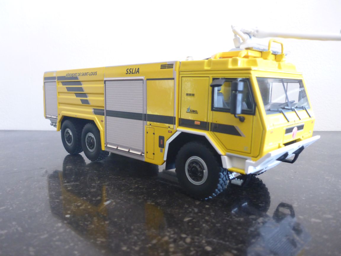 Tatra 815-7 6x6 THT Aéroport de Saint-Louis du Sénégal - Kaden 2302.JPG