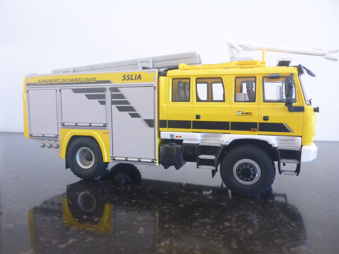 Tatra Terra 815 CAS30 Aéroport de Saint-Louis de Sénégal - Kaden KL2024-1.JPG