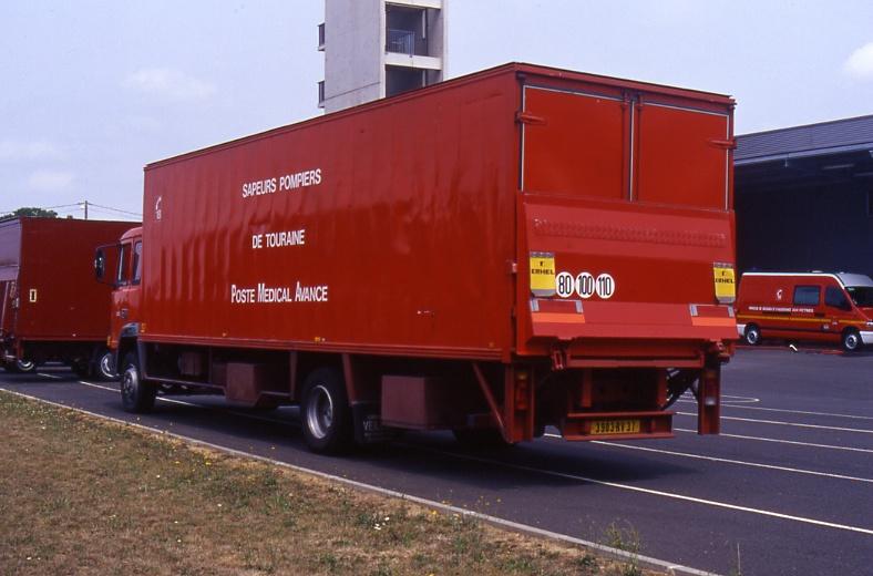 37 Joué les Tours Iveco 115-17 PMA 2.JPG