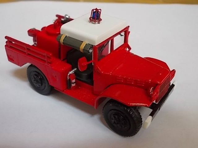 F DODGE 4x4 Bédarieux 3-4 av.jpg