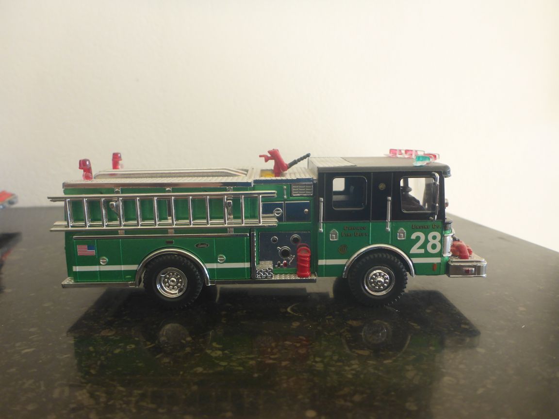 12225 Luverne Pumper Chicago St Patrick E28.JPG