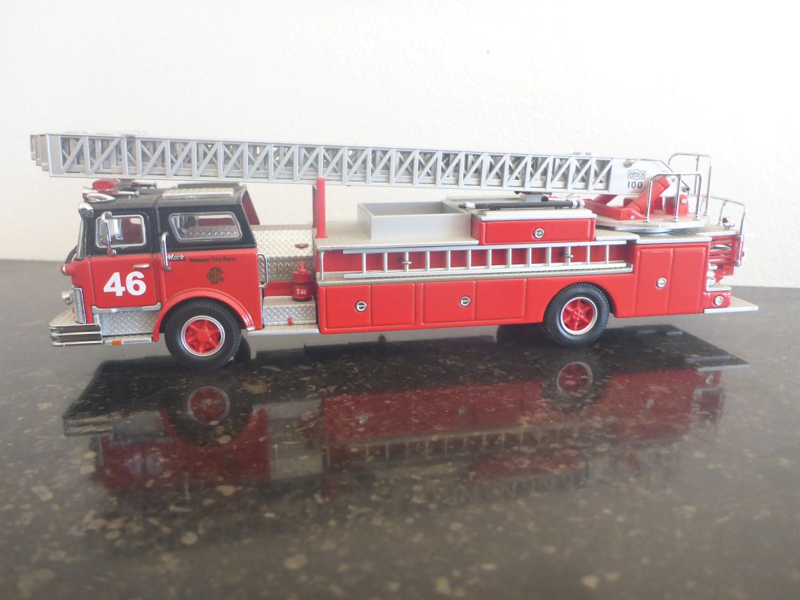 12495 Mack CF rear Mount Ladder 46 - Backdraft.JPG